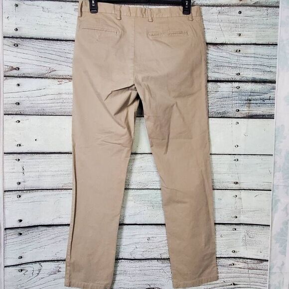 Old Navy Ultimate Lightweight Skinny Pants Men’s 34x32 Khaki - Picture 5 of 8